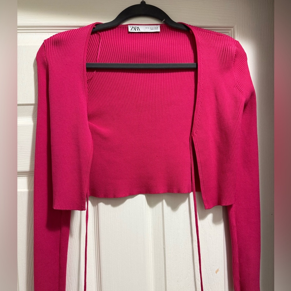 Zara cropped hot pink sweater